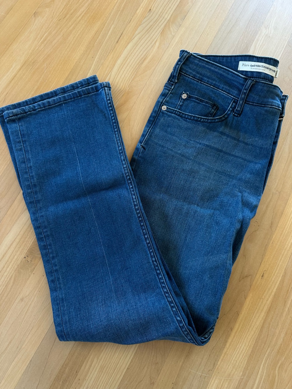 Pilcro Men's Deep Blue Straight Jeans
